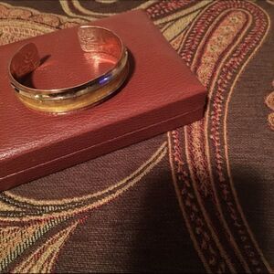 Lady Remington Mother of Pearl Gold Bracelet